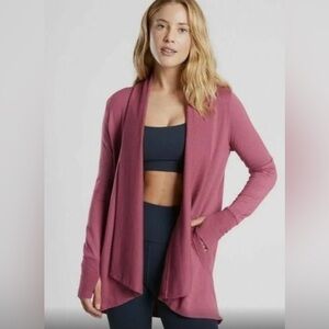 Athleta Pranayama Wrap. Wine/maroon color. Size large.